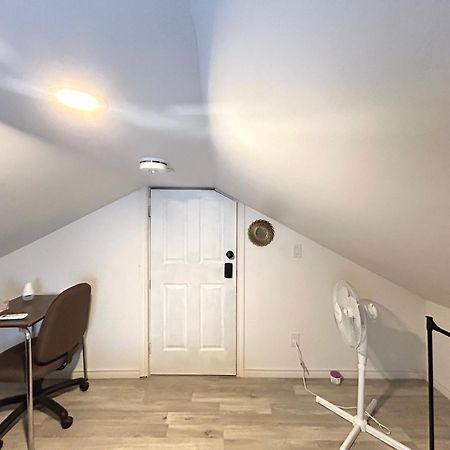 Aubin Paradise Housing Windsor Extérieur photo